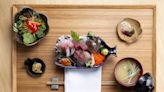 Entenda o que é o omakassê, menu-confiança à japonesa cada vez mais popular em SP