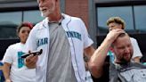 Cal Raleigh gets a trim as Mariners celebrate 30th anniversary of "Buhner Buzz Cut" night