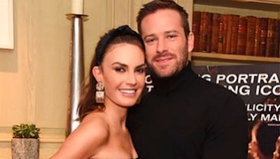 La exesposa de Armie Hammer reveló cómo vivió su divorcio del actor: “Fue un verdadero infierno”