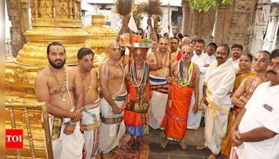 Lord Venkateswara goes through books of accounts on the eve of 'Anivara Asthanam' annual fest at Tirumala | Amaravati News - Times of India