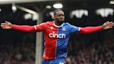 Schlupp's stunner extends Palace's unbeaten streak