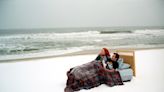 ‘Eternal Sunshine of the Spotless Mind’: How to Watch the Movie That Inspired Ariana Grande’s New Album Online