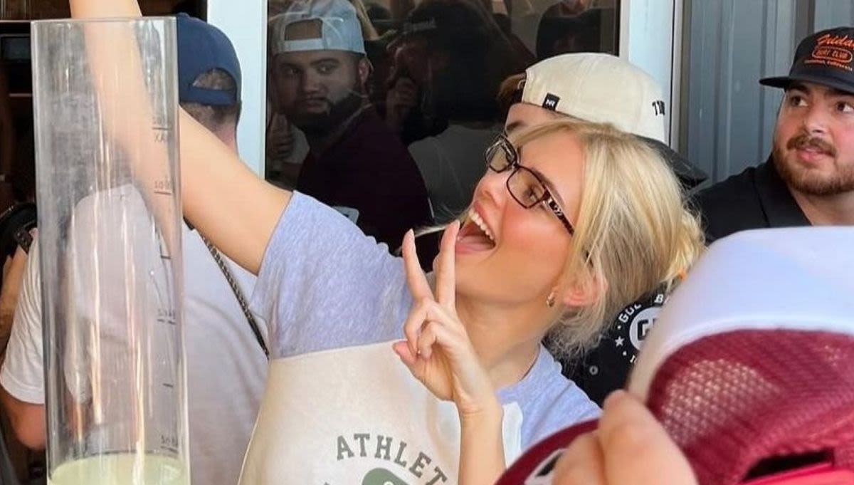 Kendall Jenner Takes Her Honey Blonde Hair to College in Texas