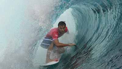 JO 2024 en direct : Kauli Vaast en or, Johanne Defay en bronze, la nuit de rêve du surf français