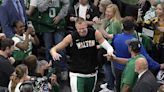 Celtics pay tribute to Bill Walton | Arkansas Democrat Gazette