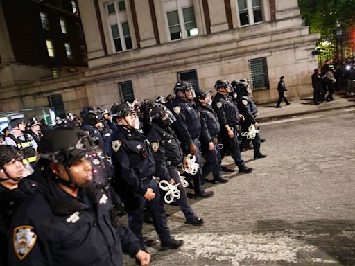 哥大半數示威群眾不是校內師生！紐約警局派數百人進入校園