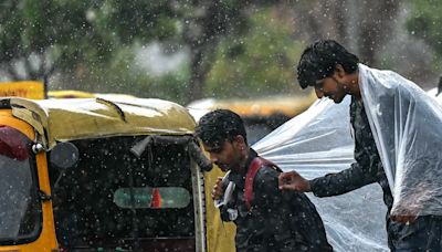 Met Office Predicts Fresh Spells After Morning Rain Brings Brief Relief From Humidity In Delhi-NCR - News18