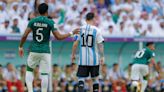 La provocación del defensa de Arabia Saudí a Lionel Messi tras el segundo gol