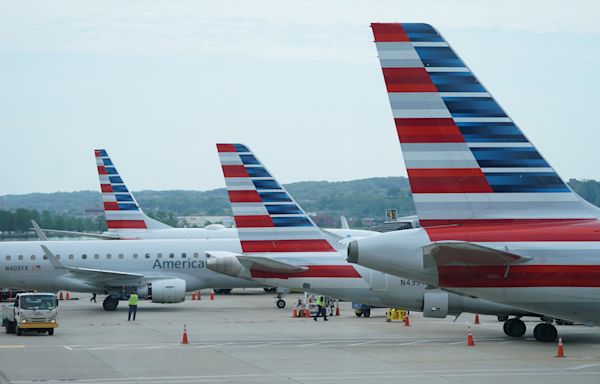 Lawsuit says American Airlines kicked 8 Black men off plane, citing body odor