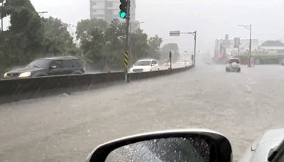 台東雨勢不斷 市區多處積水 (圖)