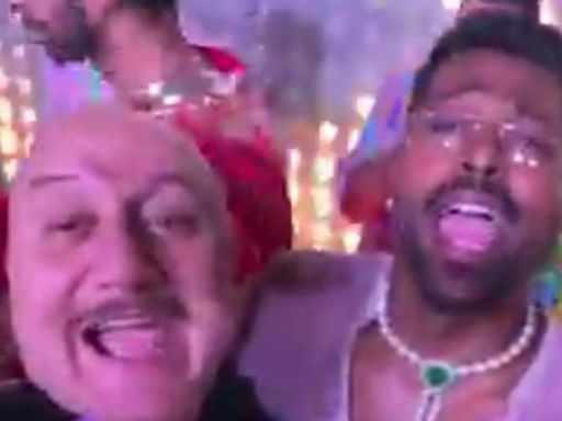 Anupam Kher and Hardik Pandya's Dance At Anant Ambani's Wedding Goes Viral; Watch - News18