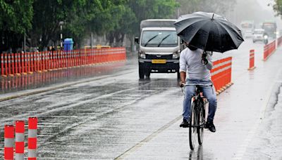 Monsoon Tracker: IMD issues red alert for Assam & Meghalaya; heavy rainfall likely in UP, Bihar | See full forecast | Today News