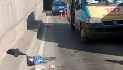 Un ladrón fue atropellado por un colectivo mientras intentaba escapar de la policía en Córdoba