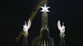 Basílica da Sagrada Família ilumina Lucas e Marcos 140 anos após início da obra