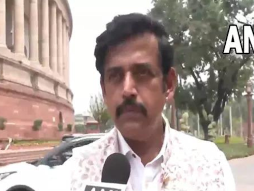 BJP MP Ravi Kishan criticises opposition for opposing Agnipath scheme | India News - Times of India