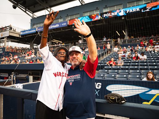 'A connection that lasts for life': Oil Can Boyd reunites with former Sox teammate at Polar