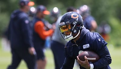 Photos: Inside Chicago Bears OTAs at Halas Hall