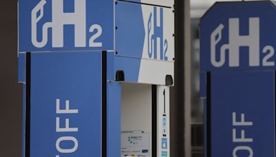 German cabinet approves bill to accelerate hydrogen power expansion