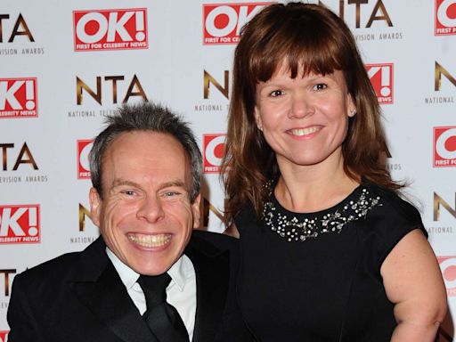 'Harry Potter' Actor Warwick Davis Mourns Death of Wife Samantha at 53: 'I Miss Her Hugs'