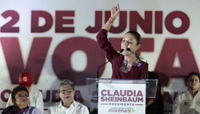 Claudia Sheinbaum arremete contra la oposición en su último mitin en la capital mexicana