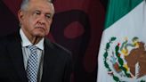 AMLO, sancionado por acusar al INE de meter ‘mano negra’ en debates; bajará mañanera del 15 de abril