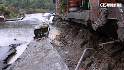 竹山別墅社區26戶路基掏空 56名住戶連夜撤離