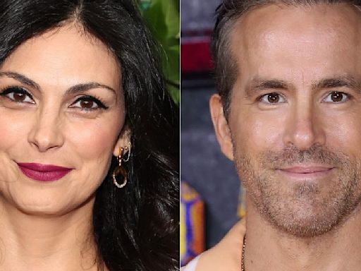 The Reason Why Morena Baccarin Didn't Like Kissing Ryan Reynolds