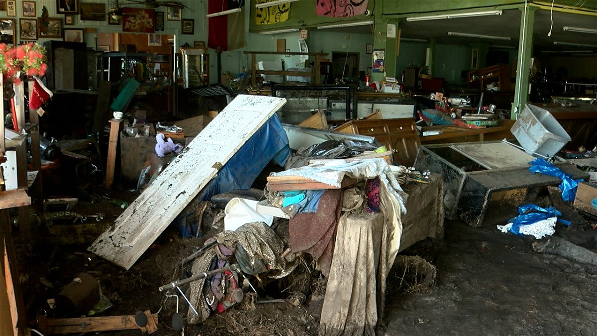 "I just couldn't believe what I was seeing:" Ruidoso Emporium destroyed by floods, over $1 million in estimated damages - KVIA