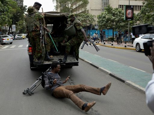 Journalists in Kenya protest attacks on media freedoms