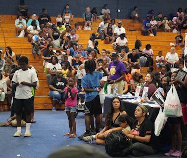 Former gangsta rapper guest speaker at back to school event in Gainesville