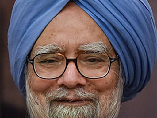 ‘Rare embodiment of simplicity, visionary statesman’: Congress hails Manmohan Singh as he turns 92