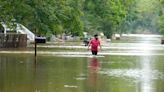 Rescataron a cientos de personas afectadas por las inundaciones en Texas en medio de previsiones de más lluvias