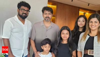 Rambha meets Thalapathy Vijay with her family; 'Ninaithen Vandhai' reunion grabs major eyeballs | Tamil Movie News - Times of India