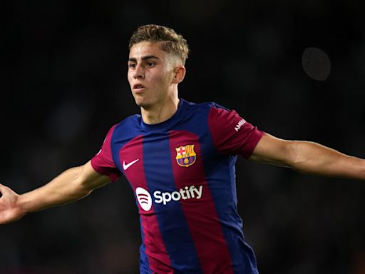 Barcelona starlet responds to rumours of Manchester United interest – “I’m not very interested”