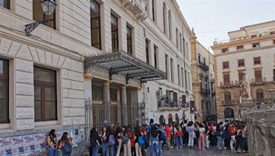 Spaccio di droga agli studenti del liceo Vittorio Emanuele II, nove condanne