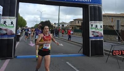 Verónica Sánchez, del Vino de Toro, gana la Carrera Solidaria 10 Km de Gudino