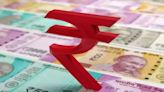 Rupee ducks weakness in Asian peers, lingers in a tight band - ET BFSI