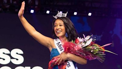 La estremecedora denuncia de una reina de belleza durante su discurso de premiación: “Mi abusador está aquí hoy”