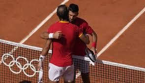 Nadal-Djokovic rivalry draws massive crowd in Paris - News Today | First with the news