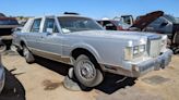 Junkyard Gem: 1986 Lincoln Town Car