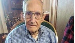 Before he passed away, WWII veteran from Hull recalls storming the beach on D-Day