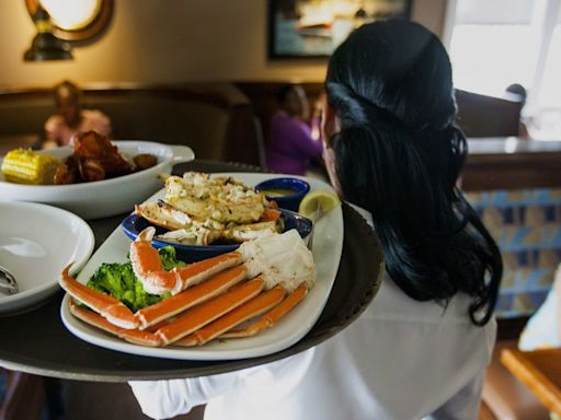 Red Lobster Gets Stung By Endless Shrimp