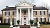 Neta de Elvis Presley tenta impedir leilão da milionária mansão Graceland