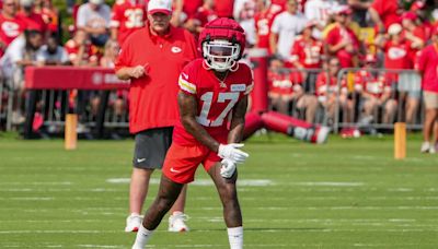 Chiefs burned for bizarre safety on new kickoff rule. Here’s what Mecole Hardman said