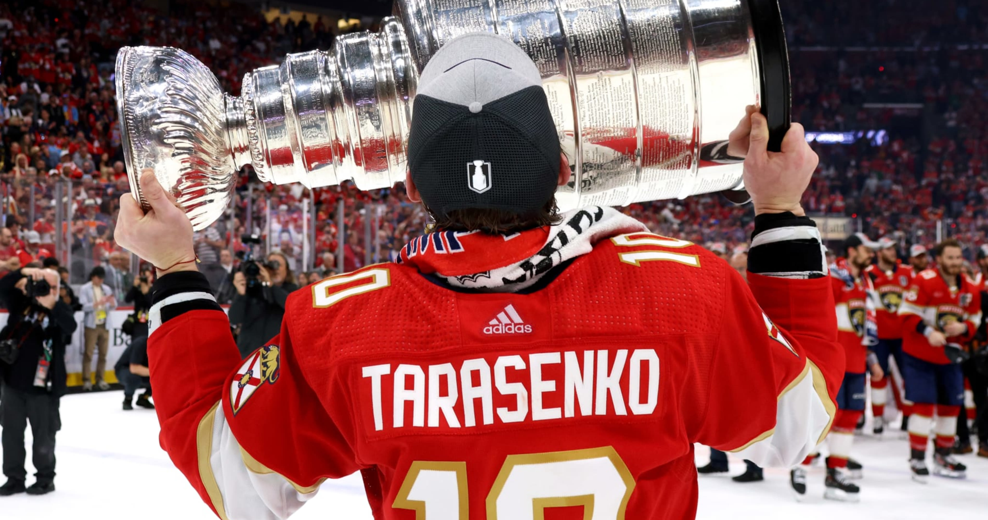 NHL Free Agency 2024: Predictions for Vladimir Tarasenko, James van Riemsdyk, More