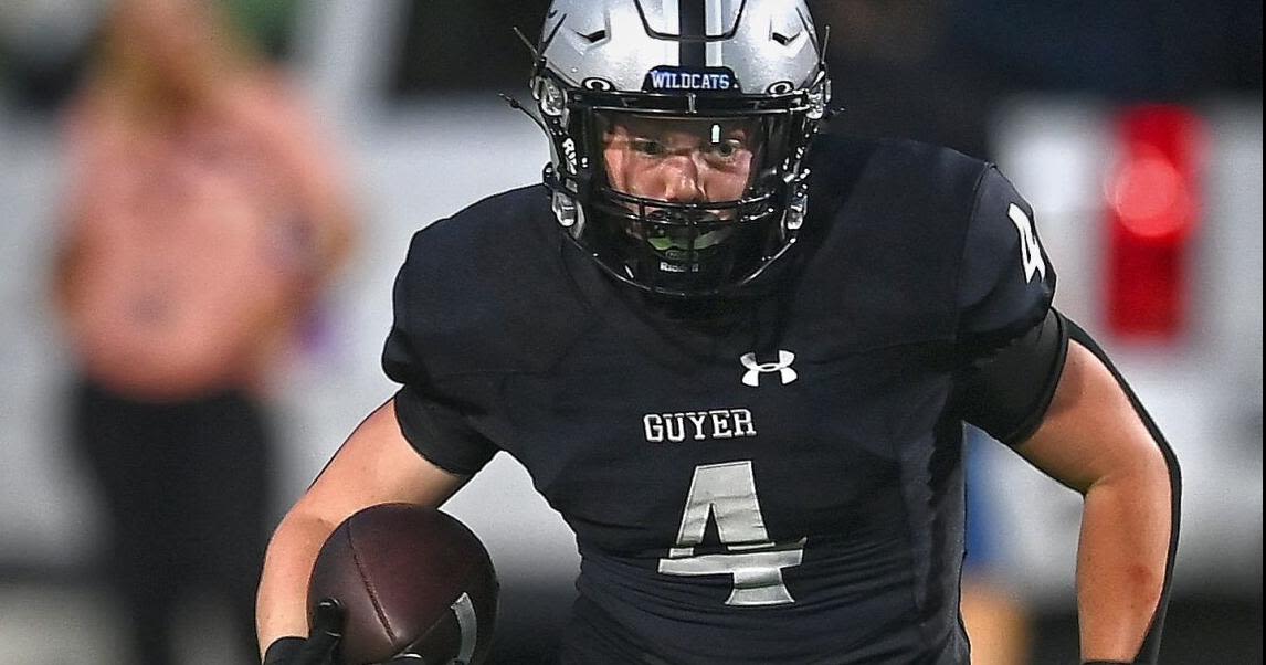 Guyer overcomes sluggish start to roll past Arlington Martin behind Schneider's big day