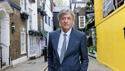 We must ban smartphones for under-16s, says Richard Madeley