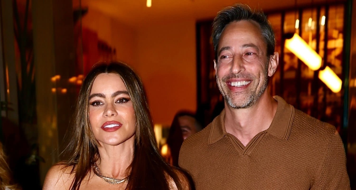 Sofia Vergara Celebrates 52nd Birthday at Dinner with Boyfriend Justin Saliman, Family, & Friends!