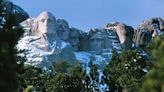 The Truth About Rumors That There Is a Secret Chamber Behind Mount Rushmore