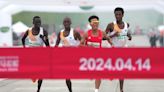La victoria de un corredor chino en la media maratón de Beijing deja la sospecha de que sus rivales parecieran dejarlo ganar